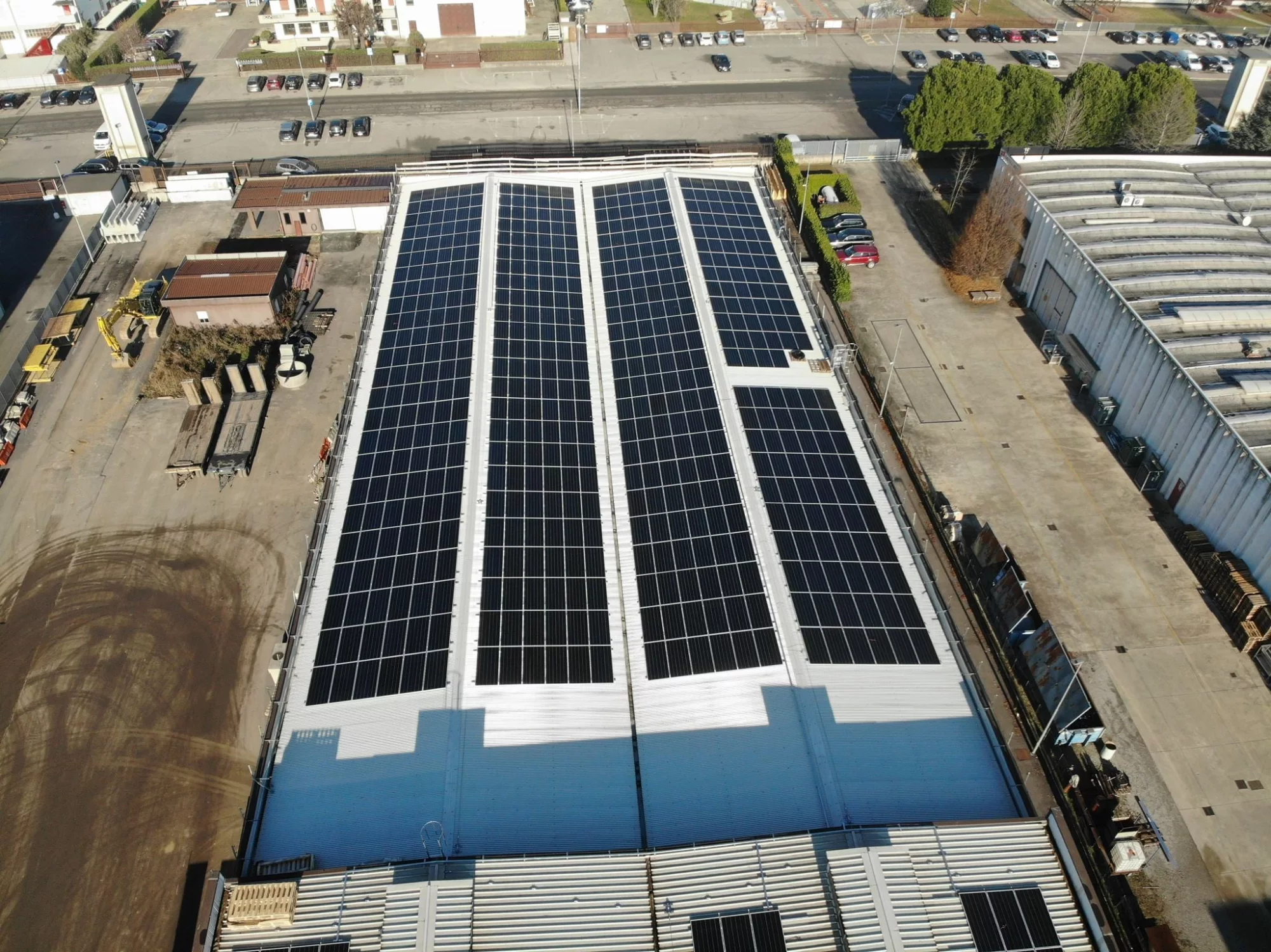 Impianto fotovoltaico commerciale da 300 kWp per Sangalli SPA, Mapello (BG)