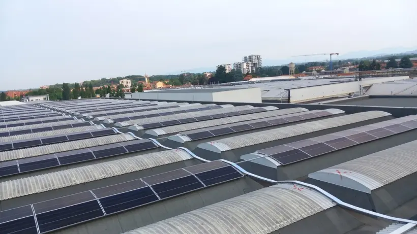 Impianto fotovoltaico commerciale da 300 kWp, provincia di Monza e Brianza