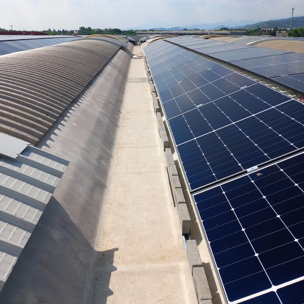 Impianto fotovoltaico commerciale da 421 kWp, provincia di Bergamo